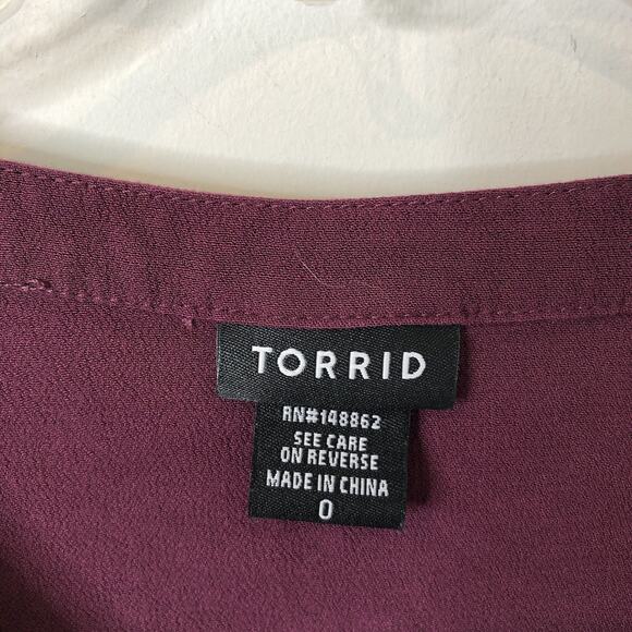 Torrid Women's Maroon Long Sleeve Lace-Up 100% Rayon Blouse Size 0 (Large) - Picture 2 of 8